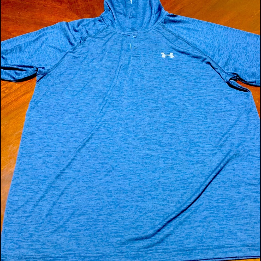Fresh under armour hoodie very good condition